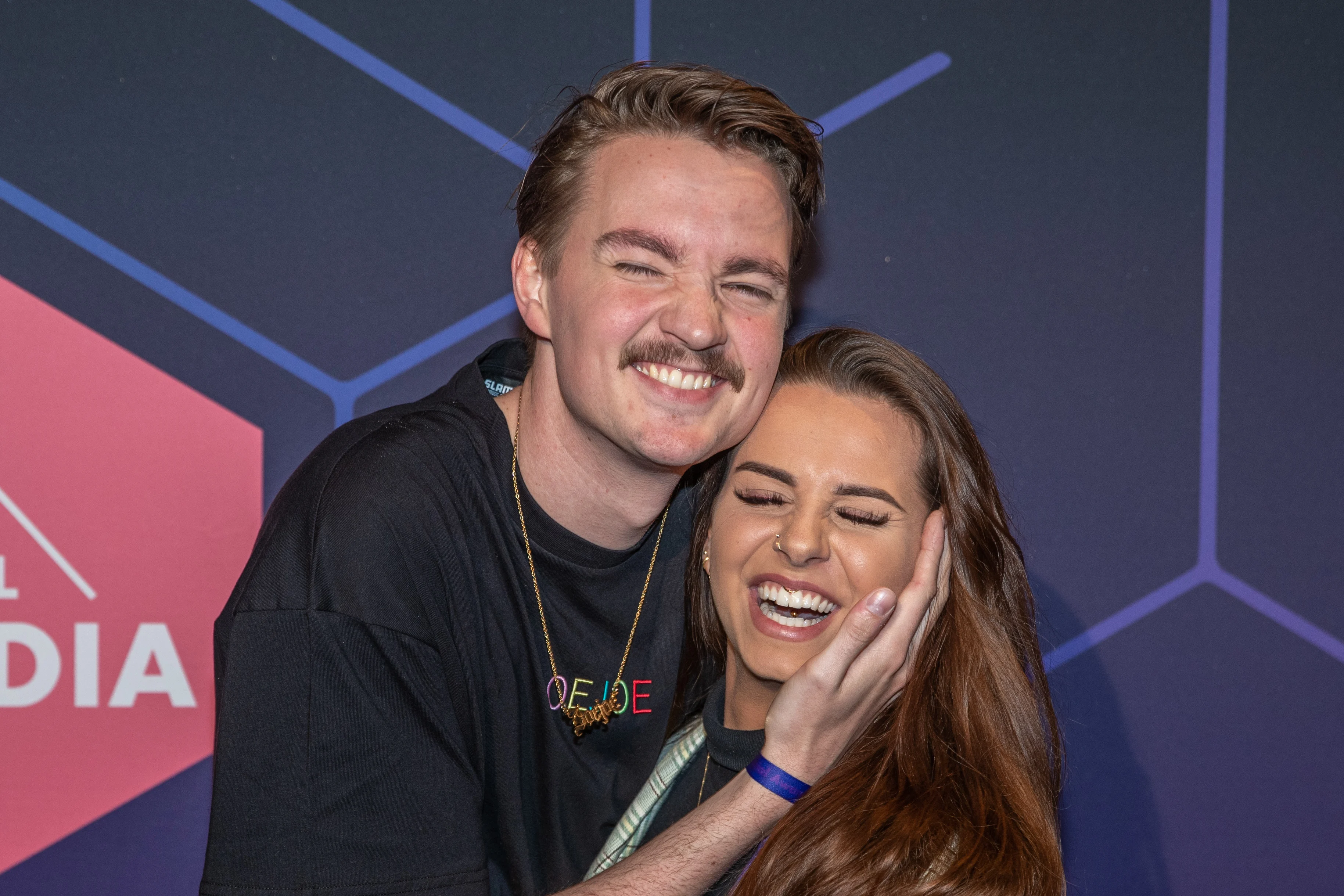 Bram Krikke en vriendin uit elkaar