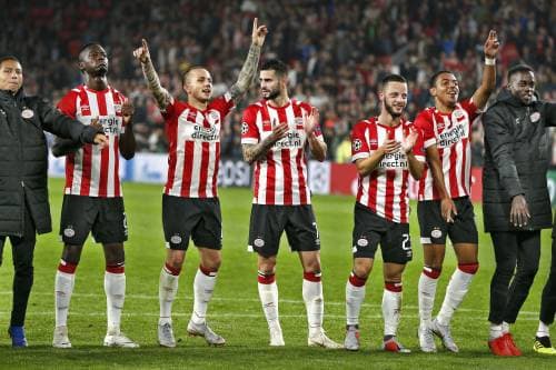 Van Bommel houdt vast aan dezelfde spelers