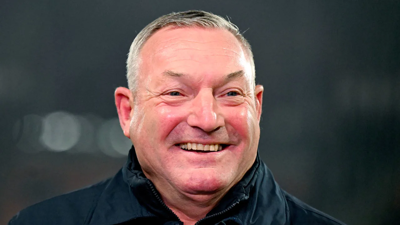 Ron Jans gaat langer door als trainer van FC Utrecht