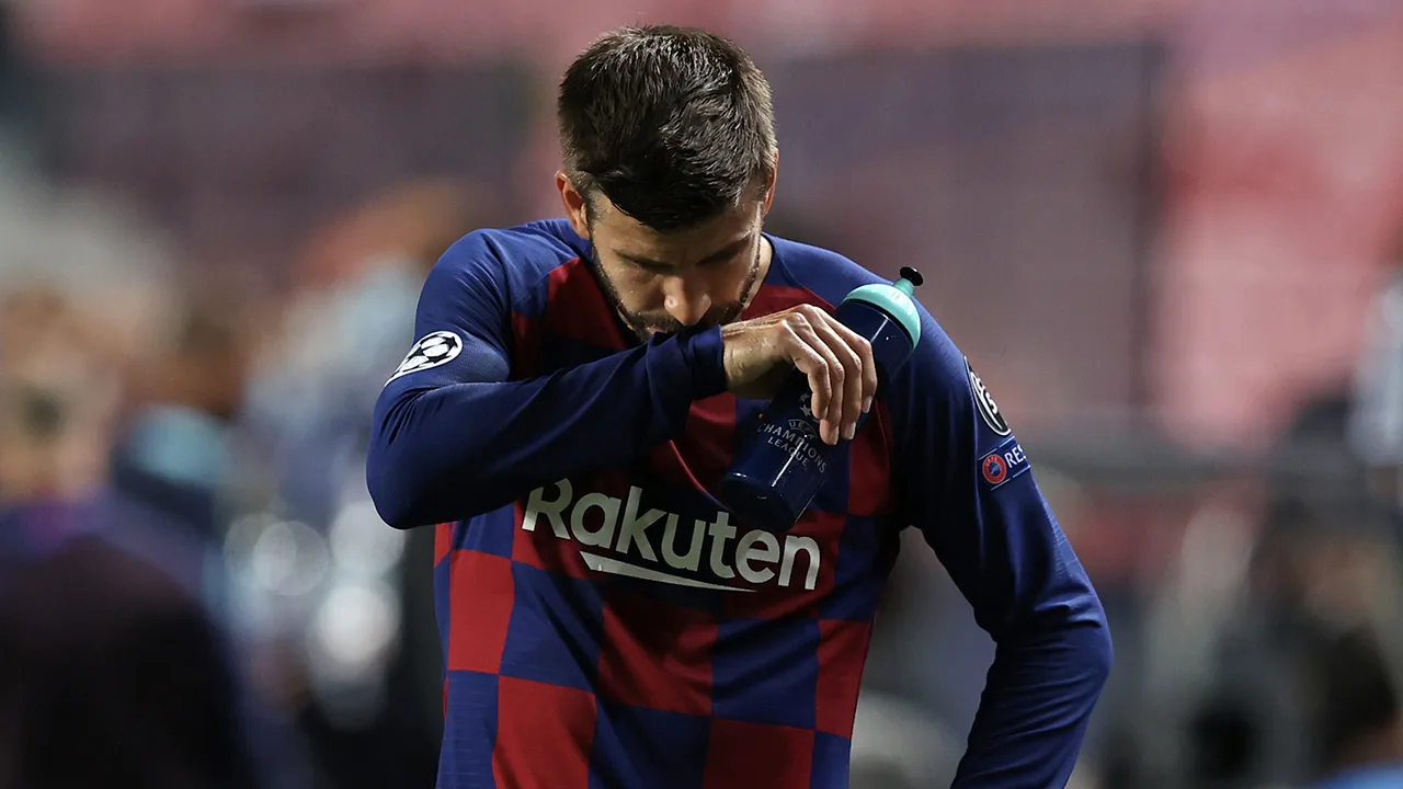 Blessure Piqué vergroot zorgen van Koeman