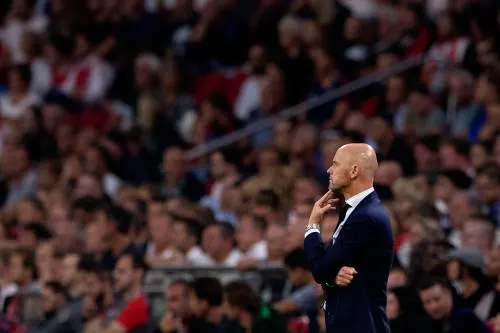 Ten Hag baalt van gemiste kansen Ajax