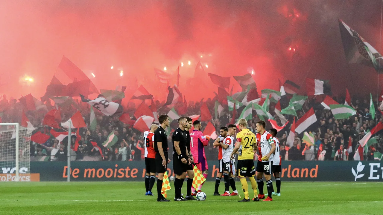 UEFA legt Feyenoord opnieuw fikse boete op