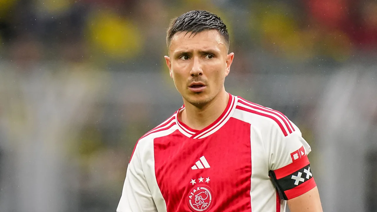 Waarom Steijn niet voor Berghuis koos als aanvoerder van Ajax