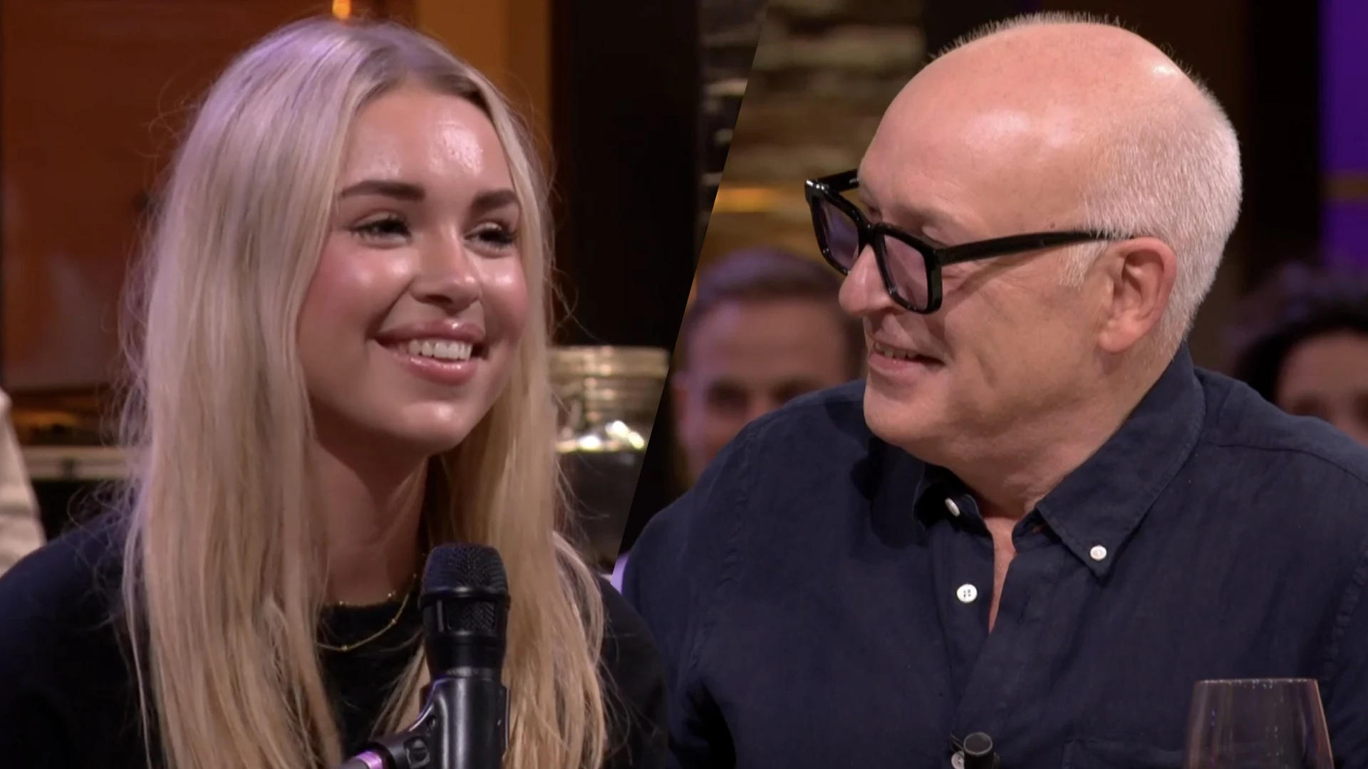 René denkt jongedame in het publiek te herkennen: 'Ben jij het?'