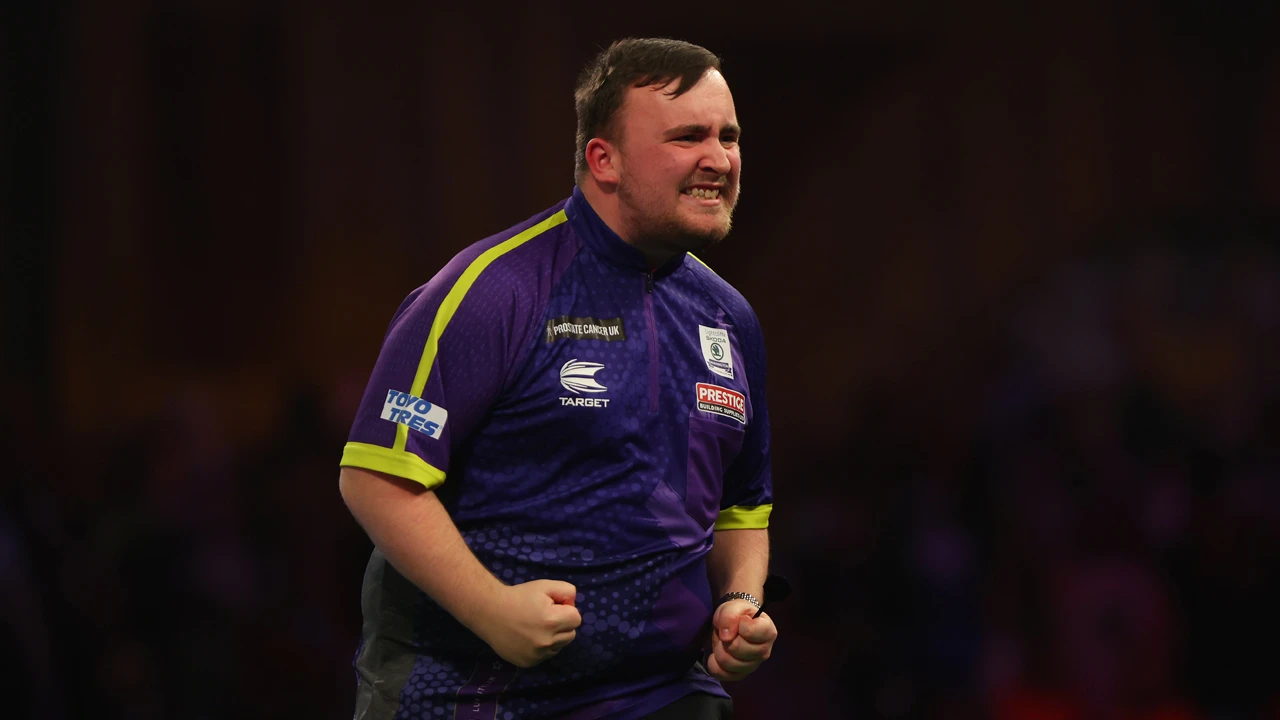 Dartssensatie Luke Littler (16) verslaat ook Rob Cross en staat bij WK-debuut in finale