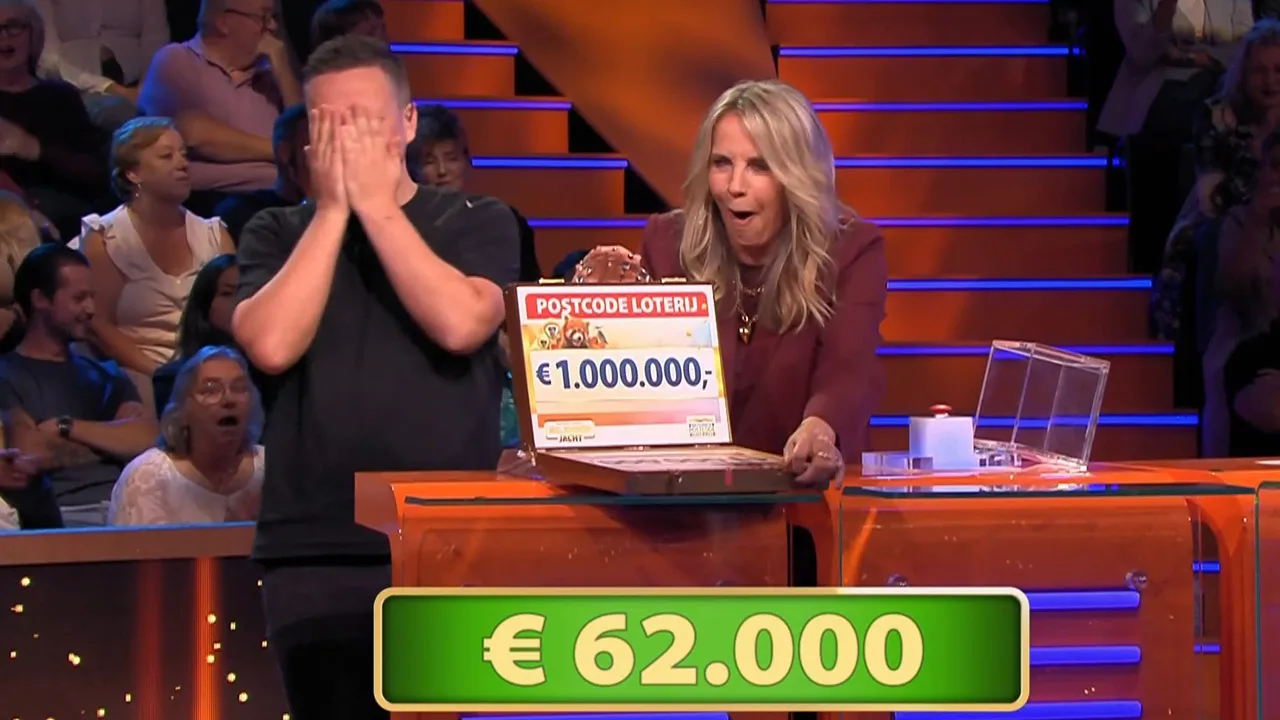 Donald wint 62.000 euro in Miljoenenjacht, maar blijkt 1 miljoen in eigen koffer te hebben zitten