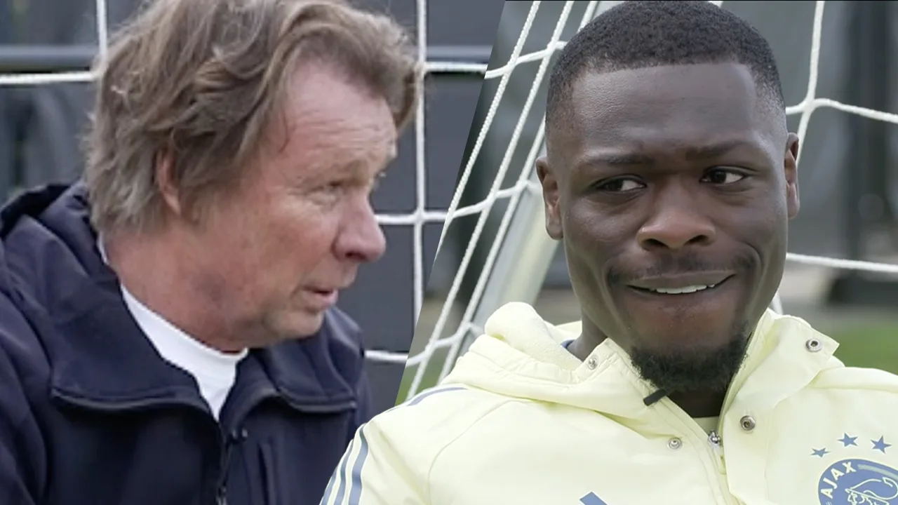 Hans Kraay jr. en Brian Brobbey weer in bloedvorm: 'Hoe is het met je vriendin? Goed, ze leeft'