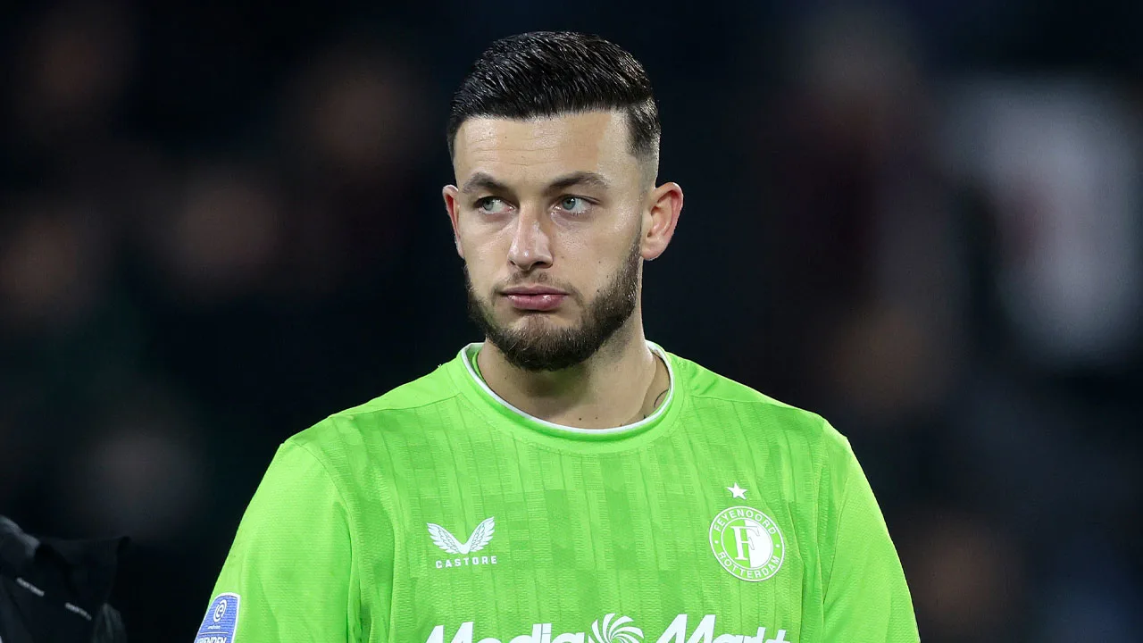 Bijlow verliest opnieuw basisplaats bij Feyenoord: 'Het is zwaar voor hem'