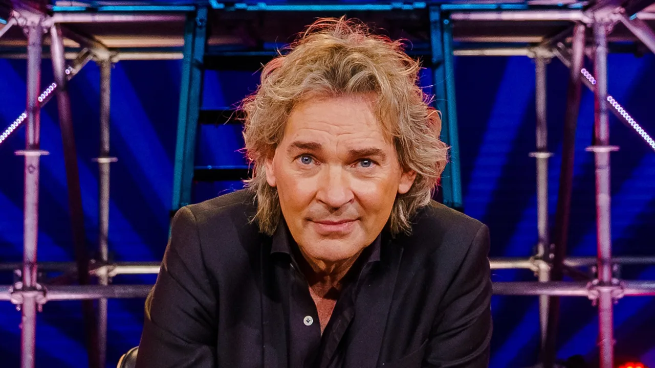 'Terugkeer Matthijs van Nieuwkerk op tv voorlopig niet aan de orde'