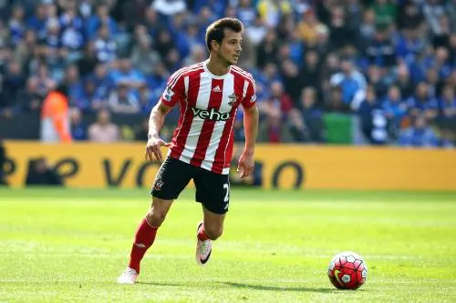 Inter huurt Cédric van Southampton