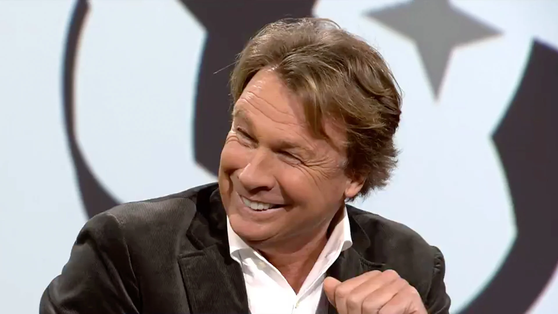 Hansie zat ingesneeuwd op vakantie met als gevolg..