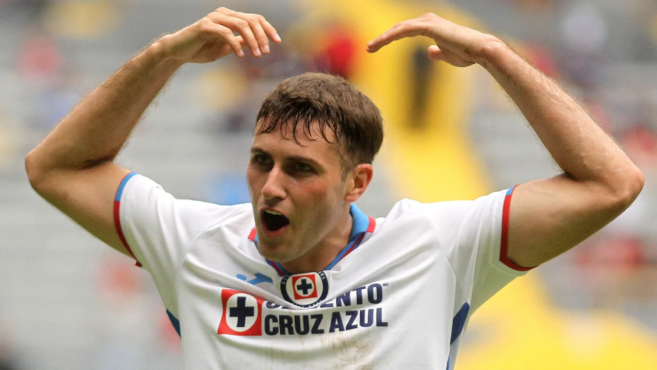 'Feyenoord zet zinnen op Mexicaanse goaltjesdief'