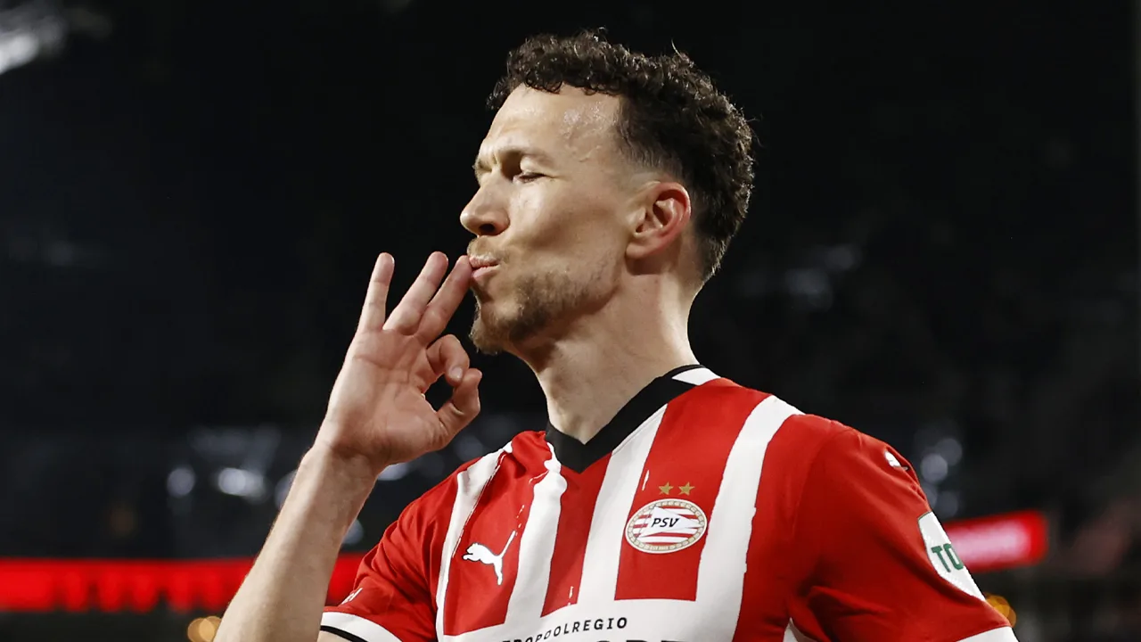 Perisic prijkt groot op cover Mundo Deportivo: PSV-uitblinker in beeld bij FC Barcelona