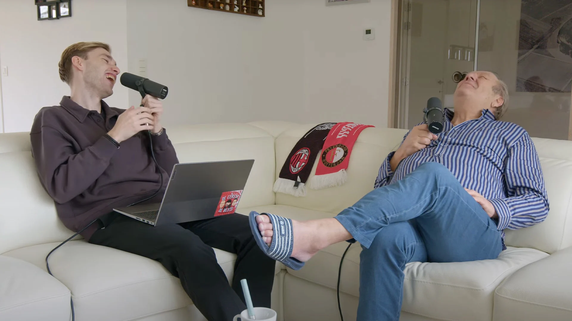 Nicky van der Gijp lacht om verspreking Jan Boskamp: ‘Je begint op je vader te lijken, zeikerd!'