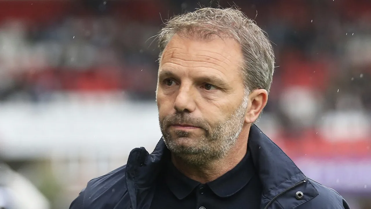 'Ik denk dat Maurice Steijn de kerst niet haalt bij Ajax'