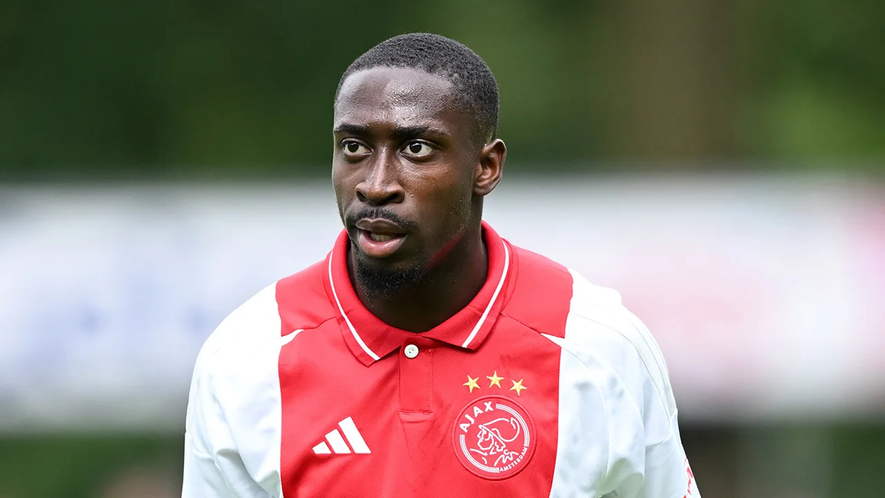 Ajax slijt weer Mislintat-aankoop: Forbs op huurbasis naar Wolverhampton