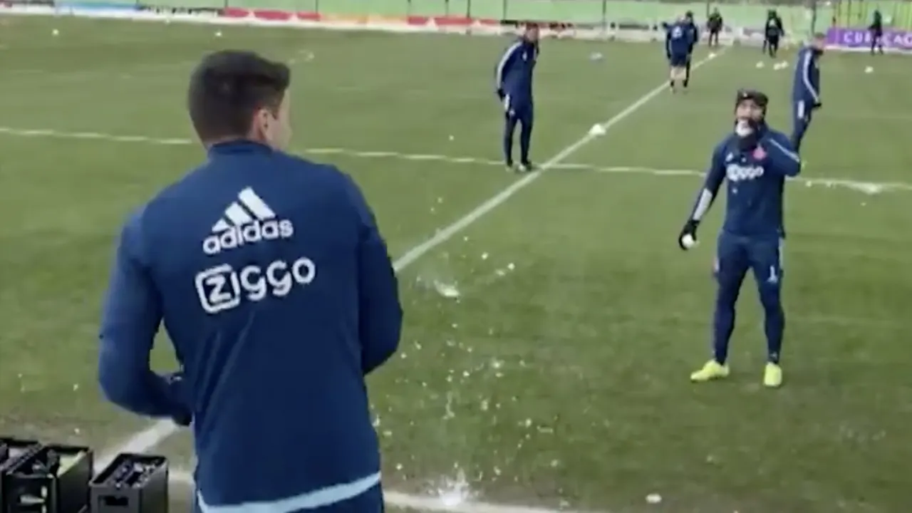 Selectie Ajax houdt sneeuwballengevecht in aanloop naar bekerkraker