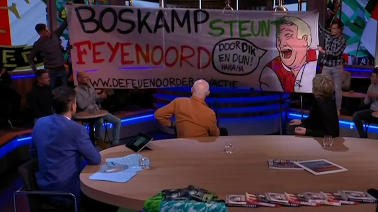 Speciaal spandoek van Jan in De Kuip: 'Boskamp steunt Feyenoord door dik en dun'