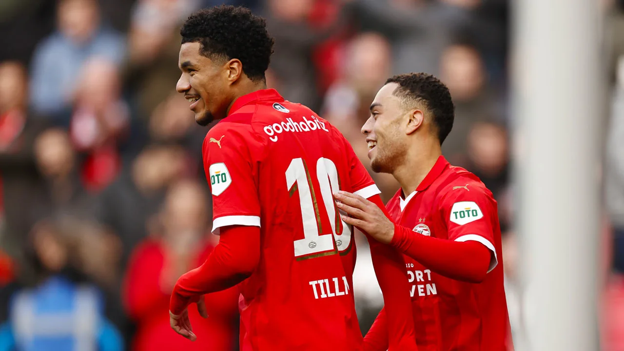 'Geen zekerheid dat Dest en Tillman volgend jaar ook voor PSV spelen'