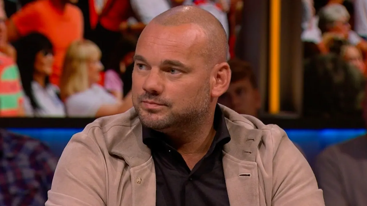 Wesley reageert op situatie met Ajax, gesprek met F-side en uitspraak Johan Derksen