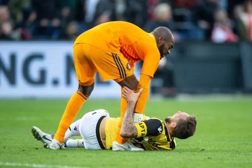 Spits Matavz van Vitesse breekt onderbeen