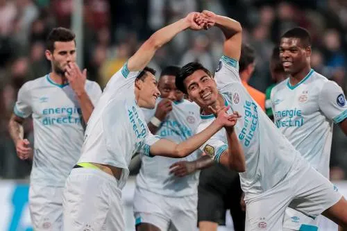 Van Bommel geniet van debuut Gutiérrez