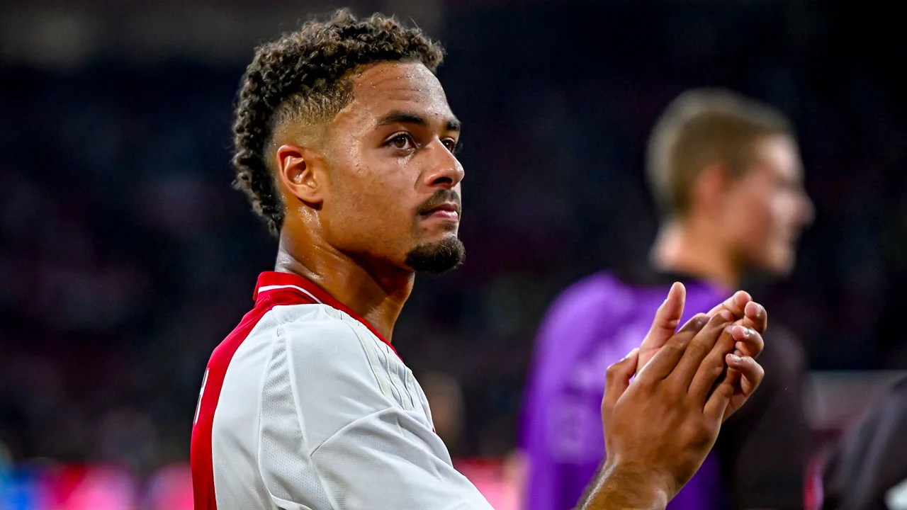 ‘Ajax zou openstaan voor verkoop van Rensch’