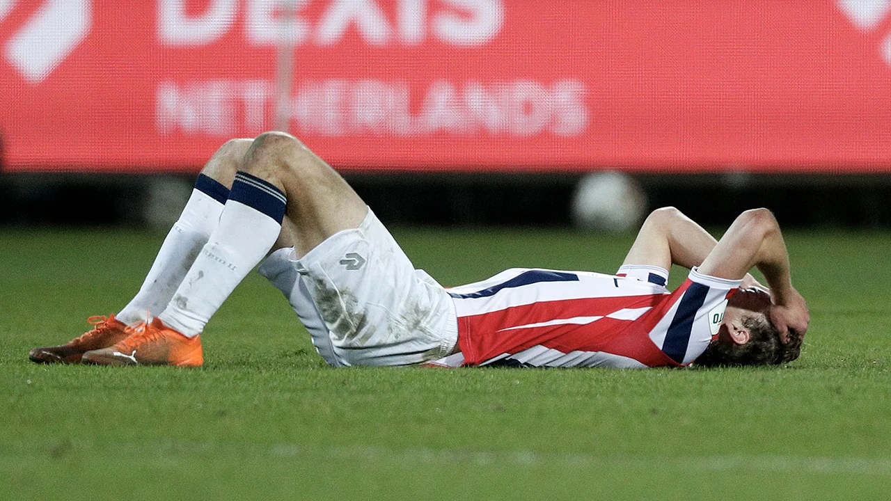 Nerveus degradatieduel tussen Willem II en ADO eindigt in gelijkspel