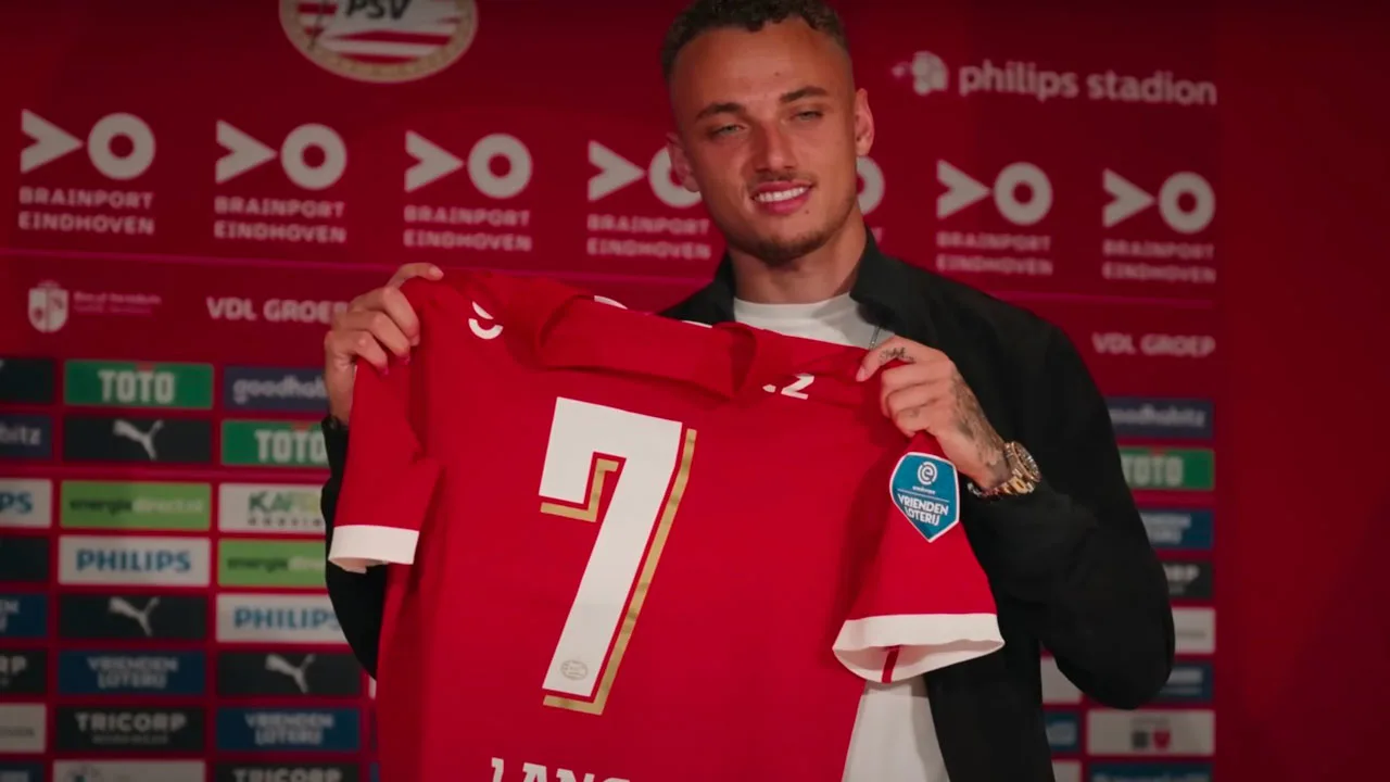 Geruststellend nieuws voor PSV: Blessure Noa Lang valt mee