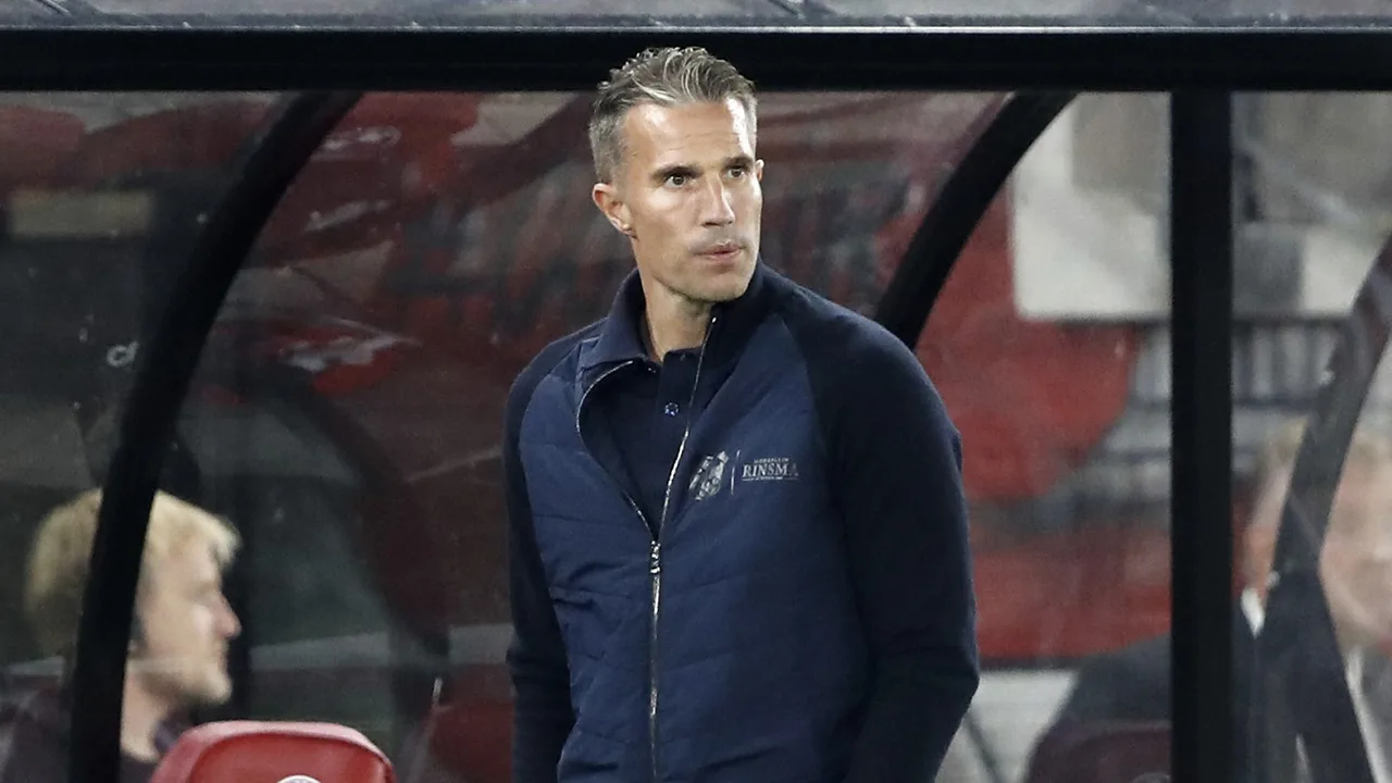 Van Persie 'trots' na afslachting in Alkmaar: 'Juist in dit soort situaties'