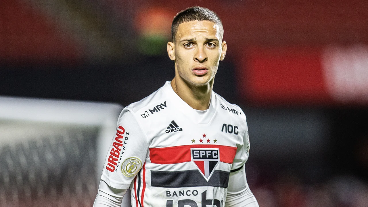 Ajax maakt transfer Antony wereldkundig