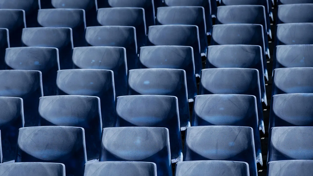 Fans terug in Engelse stadions: geen omhelzingen en high-fives