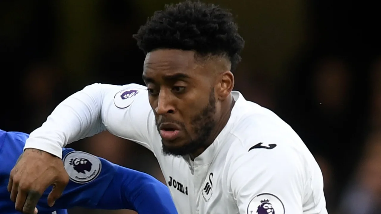 Fer en Narsingh gratis op te halen bij Swansea