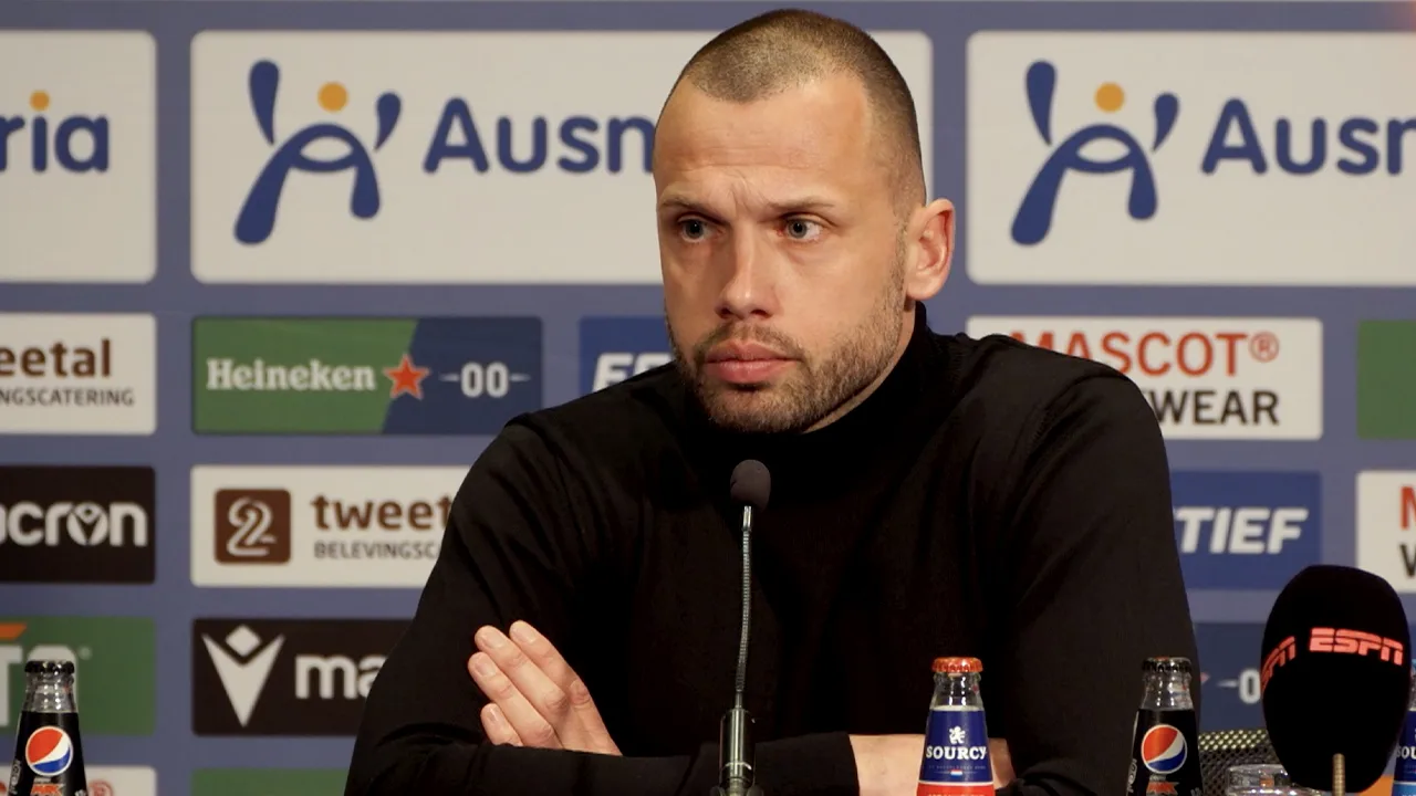 Heitinga spreekt zich uit over ‘Bommen op Rotterdam’-spreekkoren