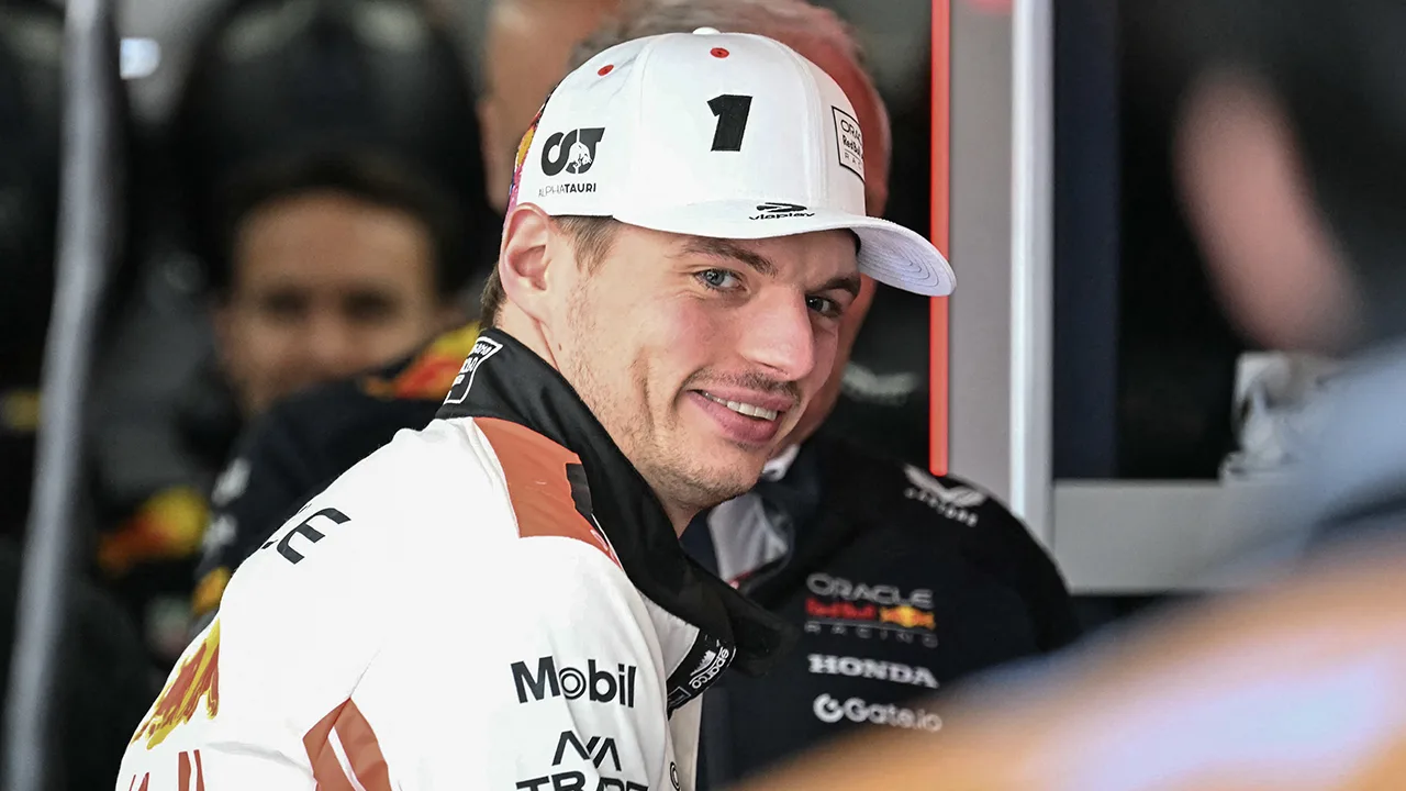 Max Verstappen verrast met pole position in GP Japan