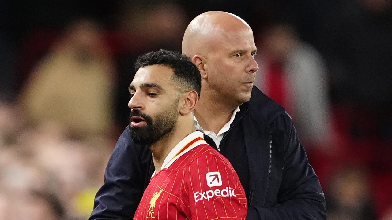 Arne Slot beslist na gesprek of Mohamed Salah terugkeert in Liverpool-selectie