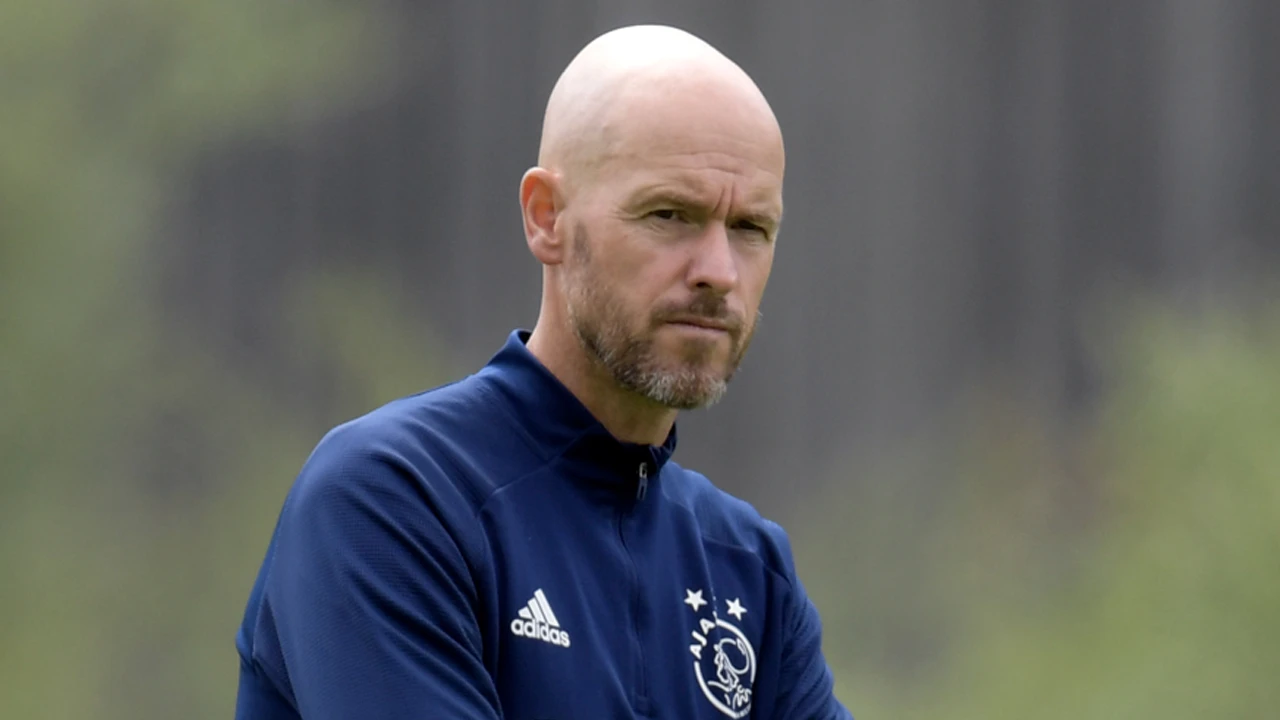 'Ten Hag wijzigt opstelling Ajax tegen Besiktas op vier plaatsen'