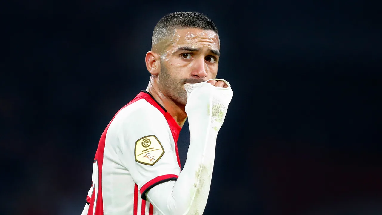 Ziyech openhartig over voetbalwereld: 'Het is een grote poppenkast'