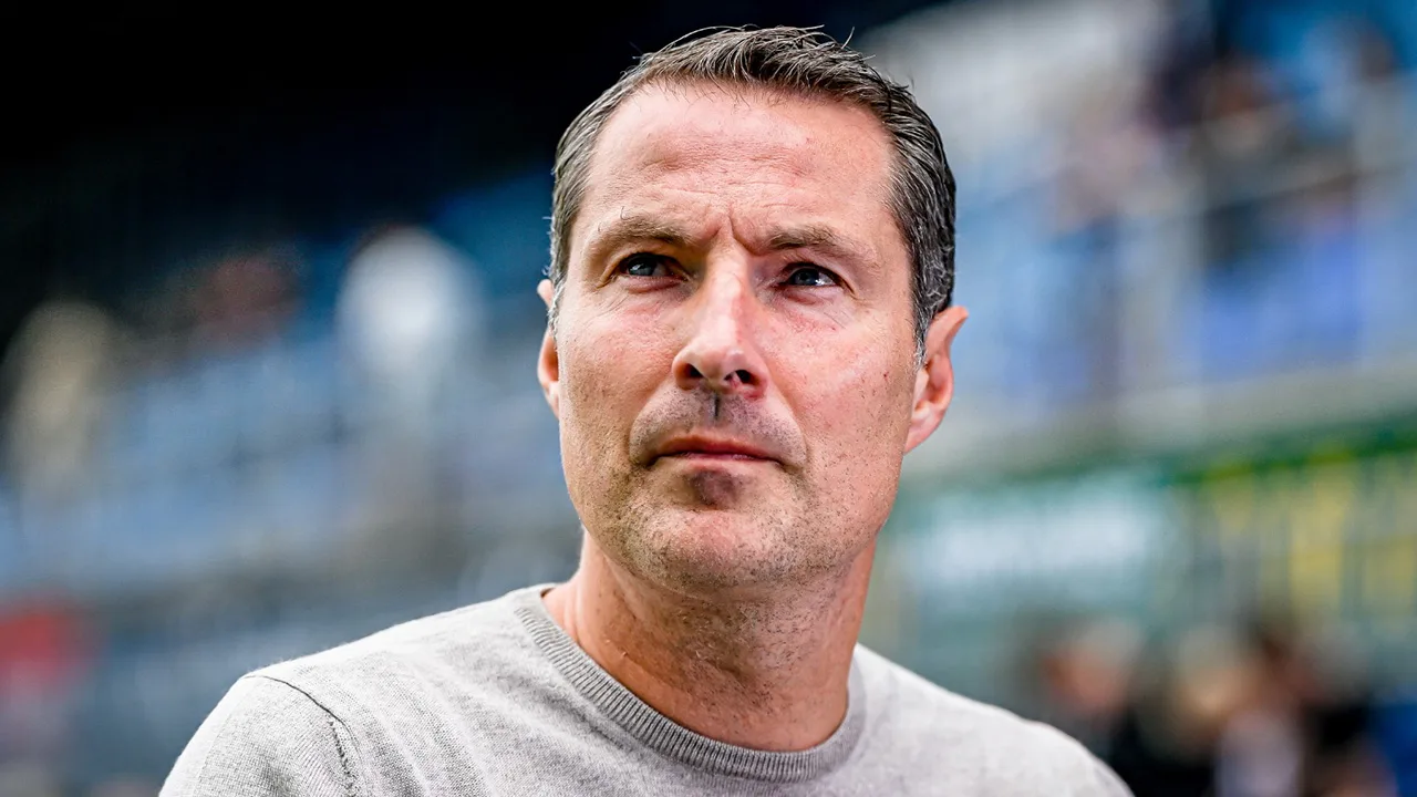 Voormalig Feyenoord-trainer sneert naar Brian Priske: ‘Zelfs Go Ahead Eagles speelt beter voetbal!'