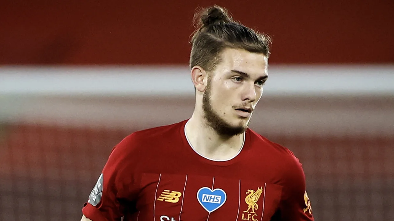 Toptalent Elliott blijft Liverpool trouw