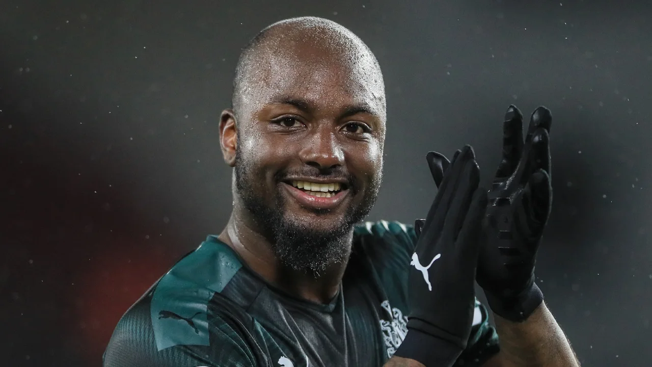 Transfervrije Jetro Willems vindt nieuwe club