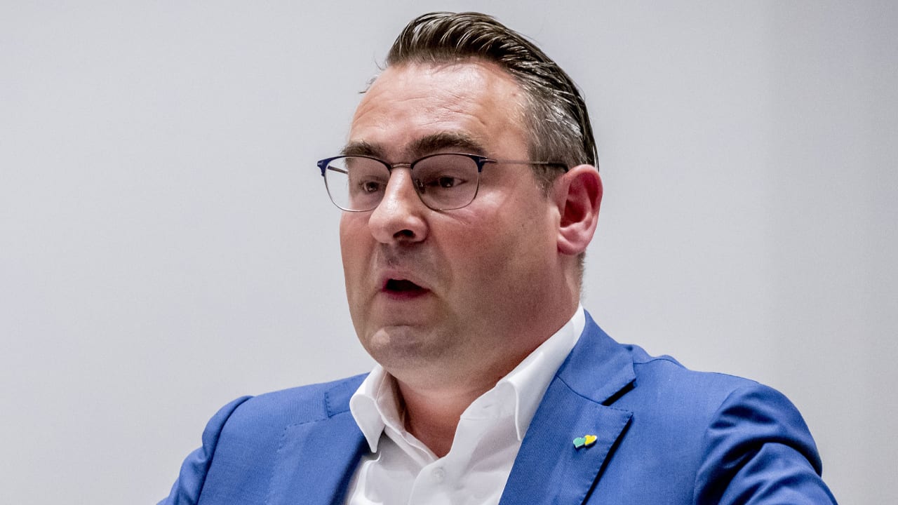 OM eist werkstraf en voorwaardelijke celstraf tegen Richard de Mos