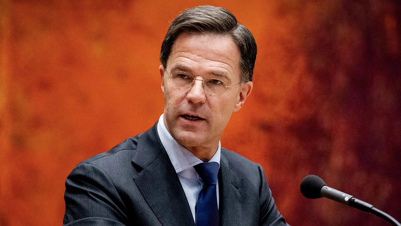 Rutte schuift aan bij gesprek over racisme