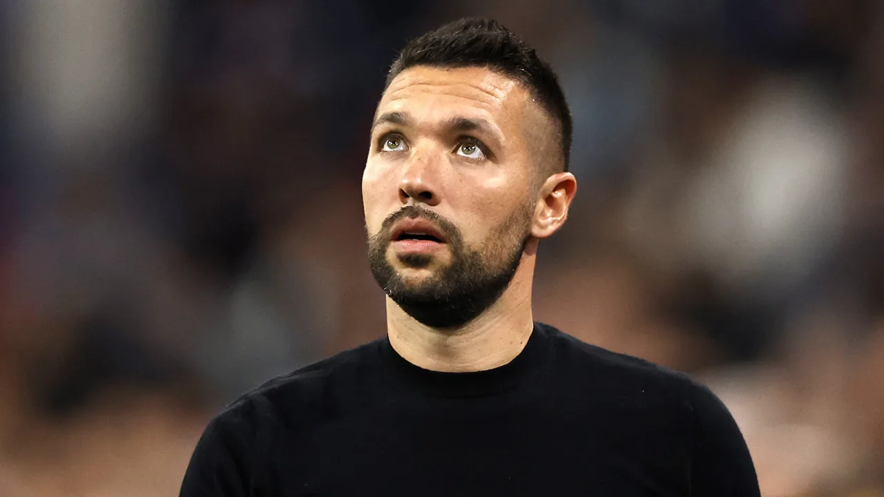 Ajax start met Klaassen, Banel, Rasmussen en Van den Boomen tegen RKC