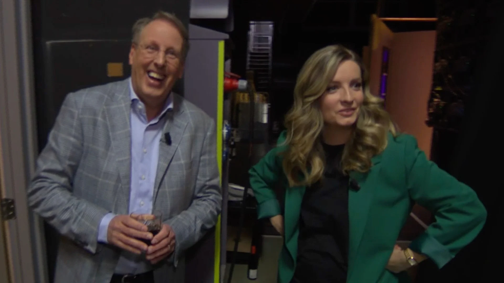 Wilfred vindt het mooi geweest en laat Chris Woerts en Merel Ek samen ‘In de Wandelgangen’ afmaken