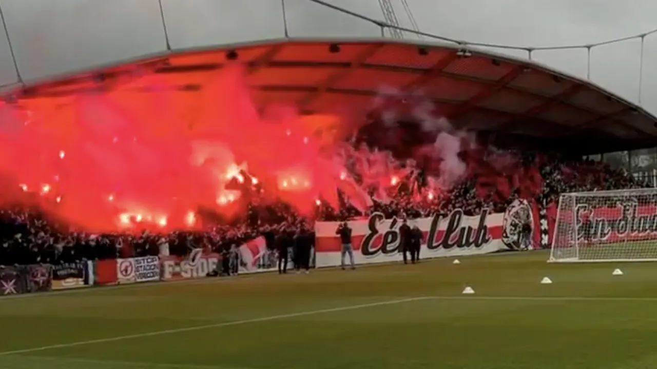Video: Ook heerlijke sfeer bij laatste training Ajax voor Klassieker