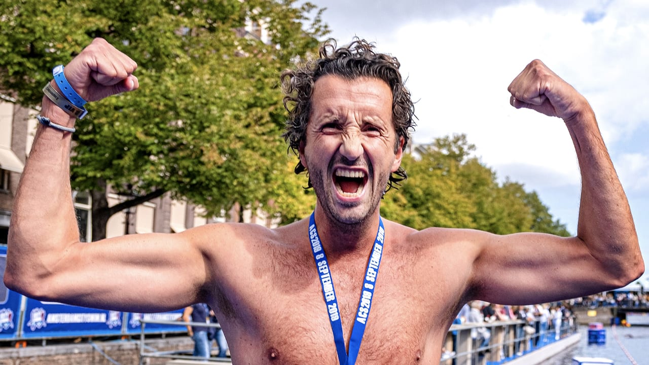 Jan Joost voltooit City Swim in strijd tegen ALS
