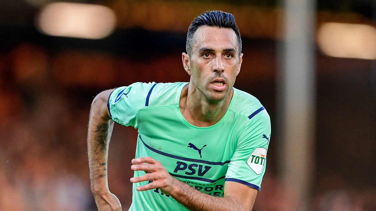 PSV komt met de schrik vrij tegen sterk Go Ahead Eagles