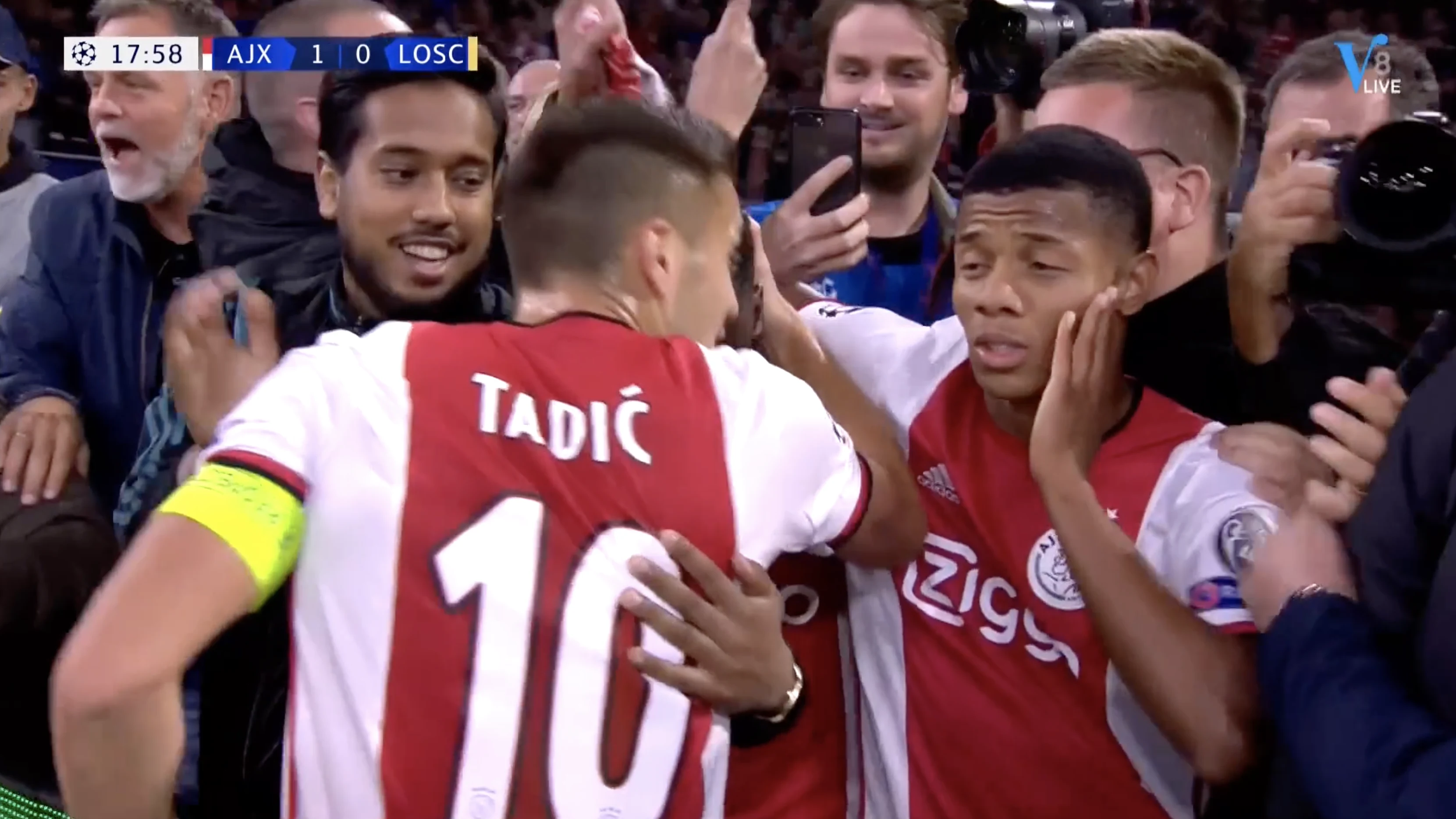 Tadić deelt koek uit aan Neres na doelpunt Ajax