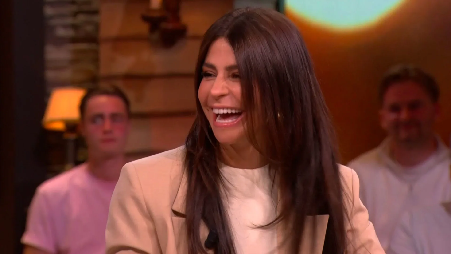 Olcay Gulsen woensdagavond te gast bij Vandaag Inside Oranje